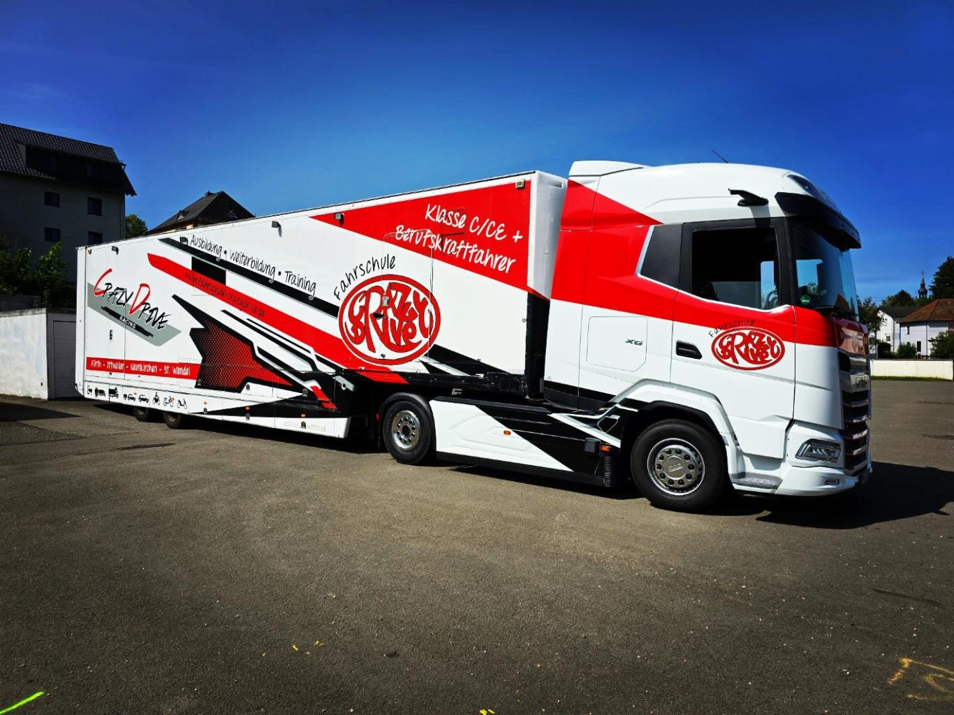 Unser DAF XG mit Racetrailer Unser DAF XG mit Racetrailer